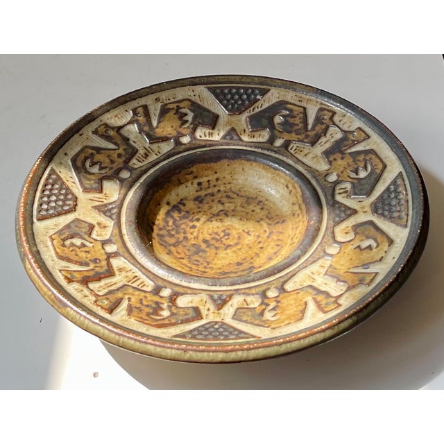 1960s Mid-Century Brutalist Glazed Stoneware Dish by Jørgen Mogensen for Royal Copenhagen, 1960s For Sale - Image 5 of 9