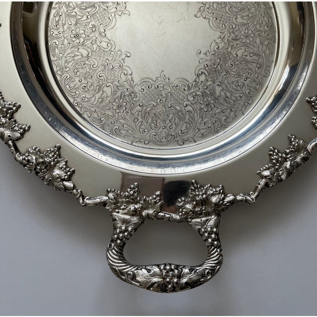 American Early 20th Century Round Crescent Silverware Mfg. Co. Silver Plate Tray For Sale - Image 3 of 4