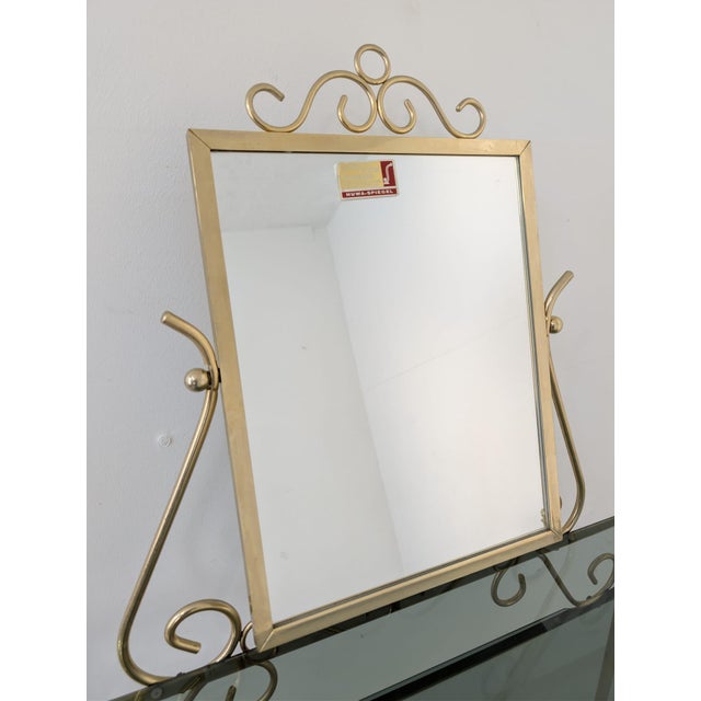Hollywood Regency Brass Dressing Table, 1970s, in Very Good conditions. Designed 1970 to 1979