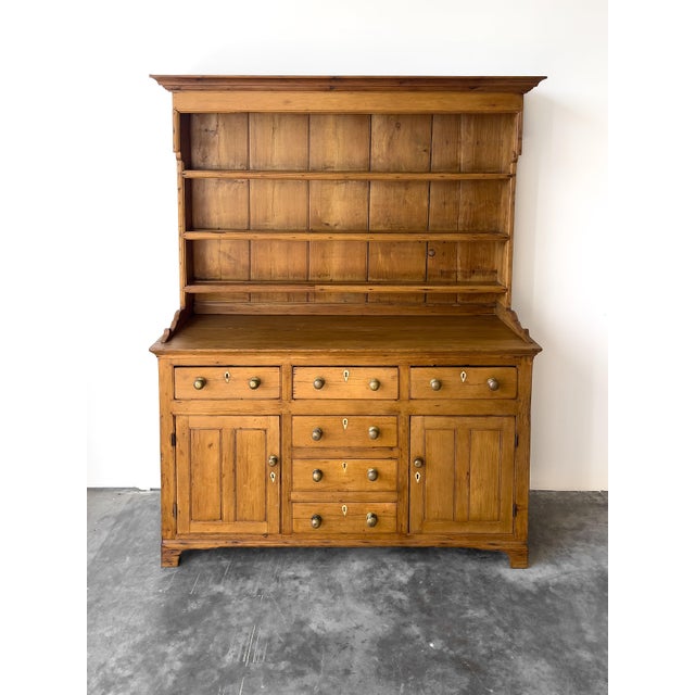 Antique Victorian Pine Hutch With Brass Knobs | Kitchen Dresser For Sale - Image 4 of 8