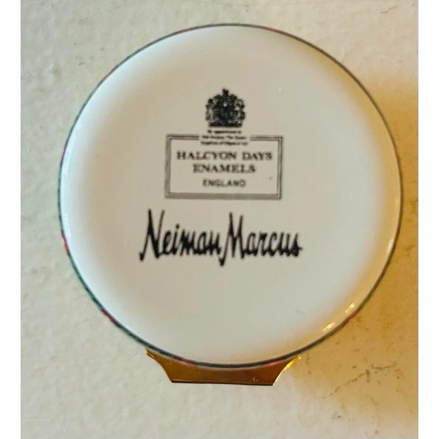 2000 - 2009 Christmas Angel Box by Halcyon Days, 2001 For Sale - Image 5 of 5