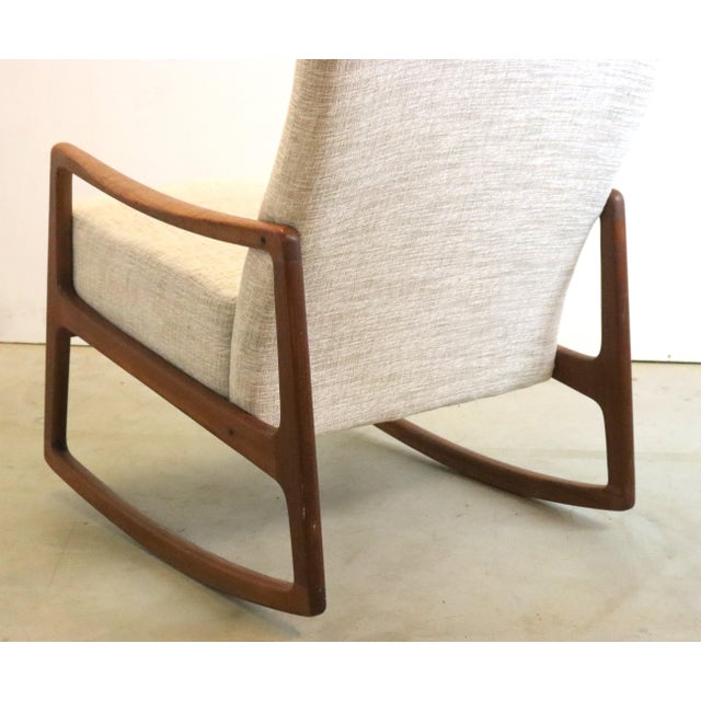 Vintage Rocking Chair attributed to Ole Wanscher for France & Søn / France & Daverkosen For Sale - Image 3 of 18