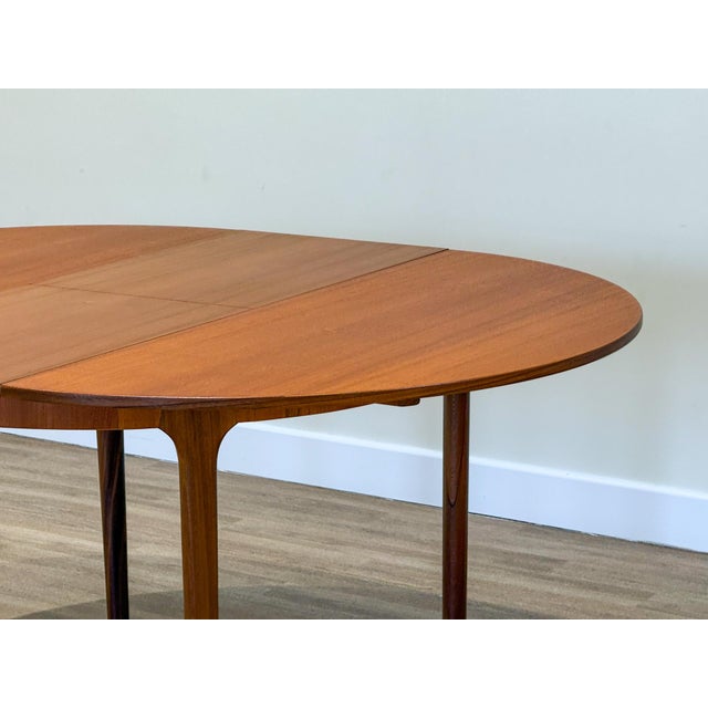 Dunvegan Round Extending Dining Table and Chairs in Teak by Tom Robertson for McIntosh, Scotland, 1960s, Set of 5 For Sale - Image 14 of 16