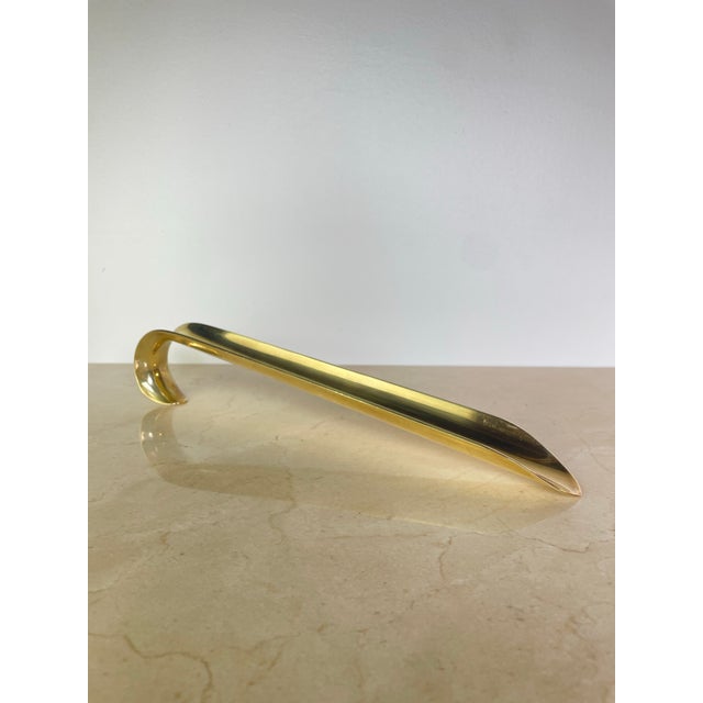 Mid 20th Century Vintage Minimalist Solid Brass Long-Handled Shoehorn For Sale - Image 5 of 9