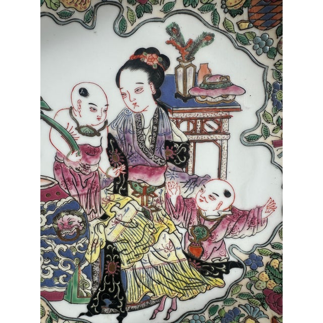 Late 20th Century Chinese Famille Rose Porcelain Decorative Plate With Figural Scene For Sale In Miami - Image 6 of 9