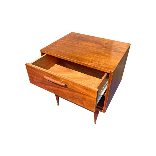 1960s Vintage Mid Century Modern End or Side Table Nightstand in Danish Style For Sale - Image 5 of 7