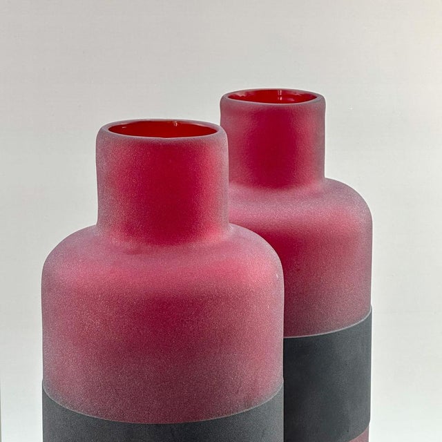 Red and Black Murano Scavo Glass Bottles, Italy, 1990s, Set of 2 For Sale - Image 6 of 10