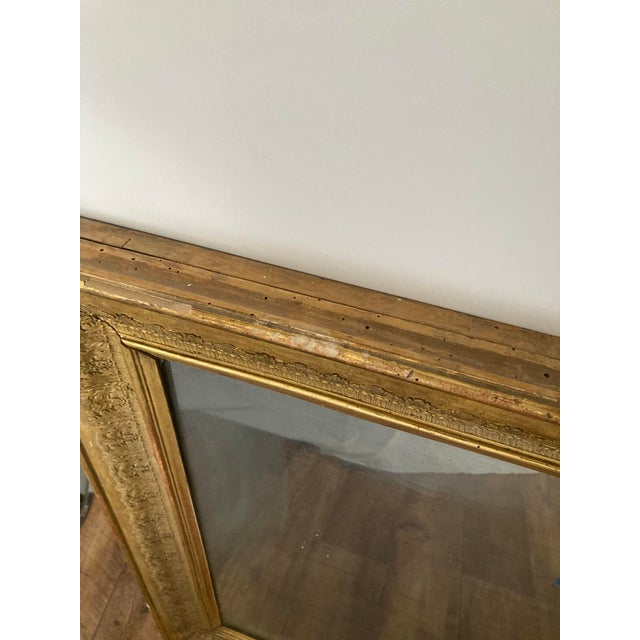 Wood Victorian Gilt Wall Mirror with Frame Decorated with Moulded Gold Foliate Patterns, 1890s For Sale - Image 7 of 13