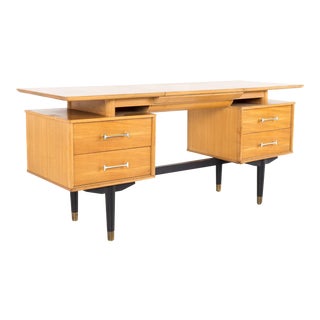 1960s Mid-Century Modern Milo Baughman for Drexel "New Today's Living" Elm Wood Desk Vanity For Sale