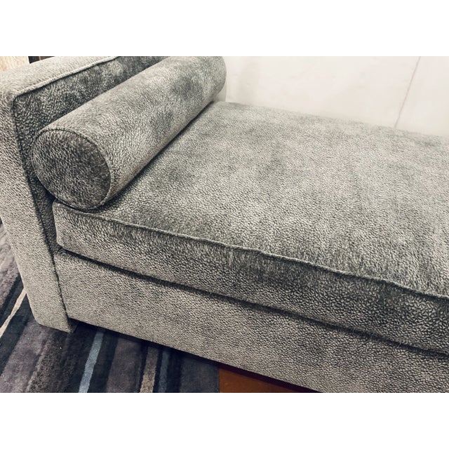 Thomas O'Brien for Hickory Chair Custom Textured Dark Gray Velvet Chaise Lounge For Sale In Atlanta - Image 6 of 6