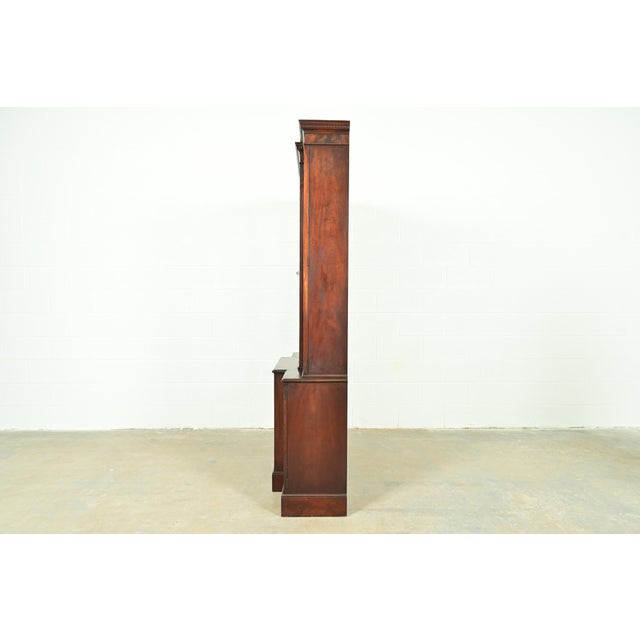 Kittinger Furniture Georgian Flame Mahogany Breakfront Bookcase Cabinet, Circa 1960s For Sale - Image 12 of 14