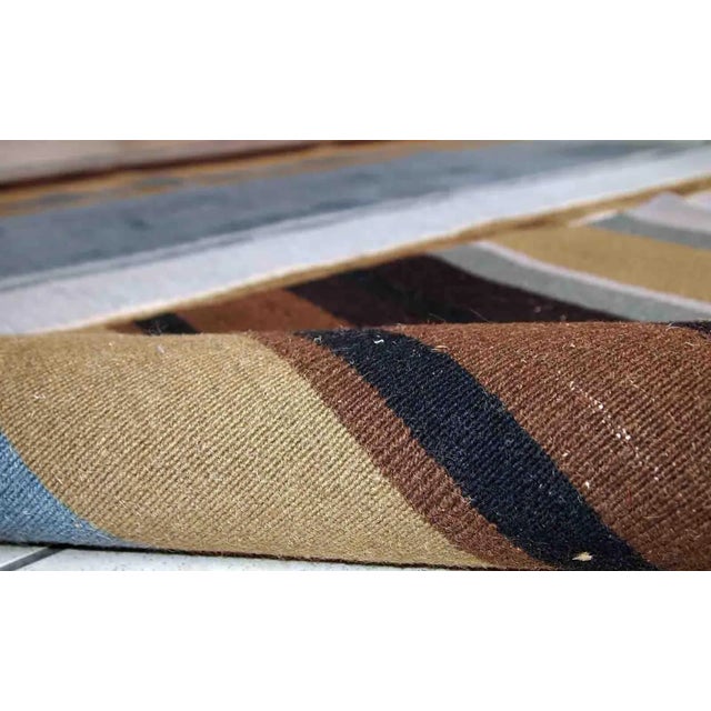 1980s Handmade Vintage Indian Rug For Sale In New York - Image 6 of 10