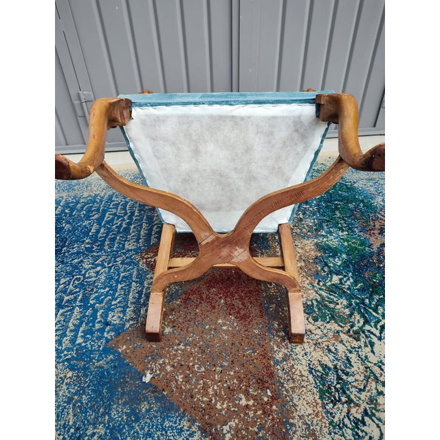 Beautiful and very comfortable in light solid wood