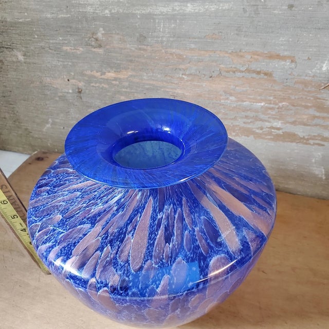 1990s Vintage Azzurro Italy Hand Blown Italian Art Glass Vase For Sale - Image 5 of 5