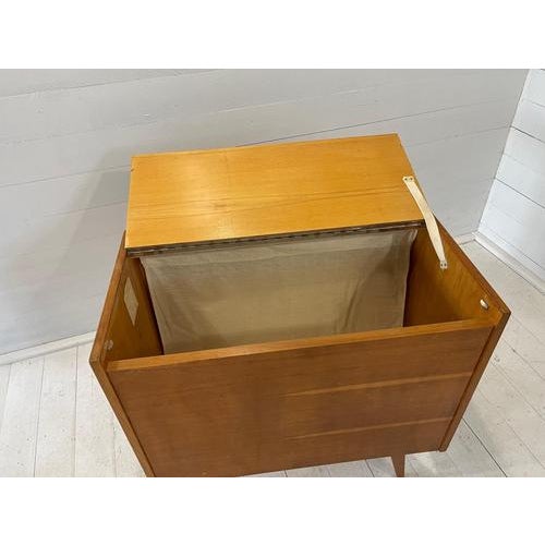 1960s Vintage Dresser in Wood by Druna For Sale - Image 5 of 8