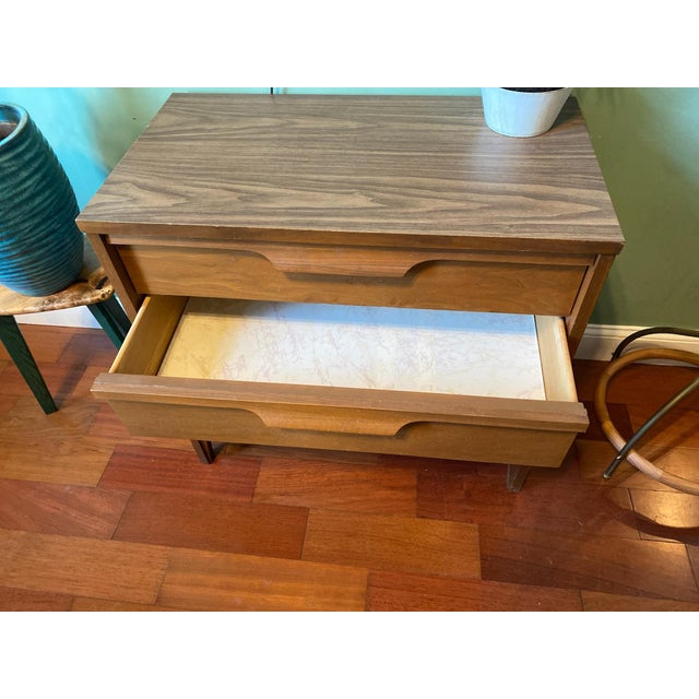 1960s 1960s Mid Century Modern Johnson Carper 3-Drawer Walnut and Laminate Dresser For Sale - Image 5 of 11