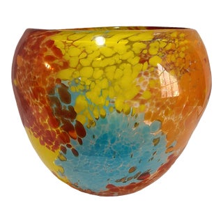 Late 20th Century Colorful Art Glass Heavy Hand-Blown Rose Bowl Shape Vase For Sale