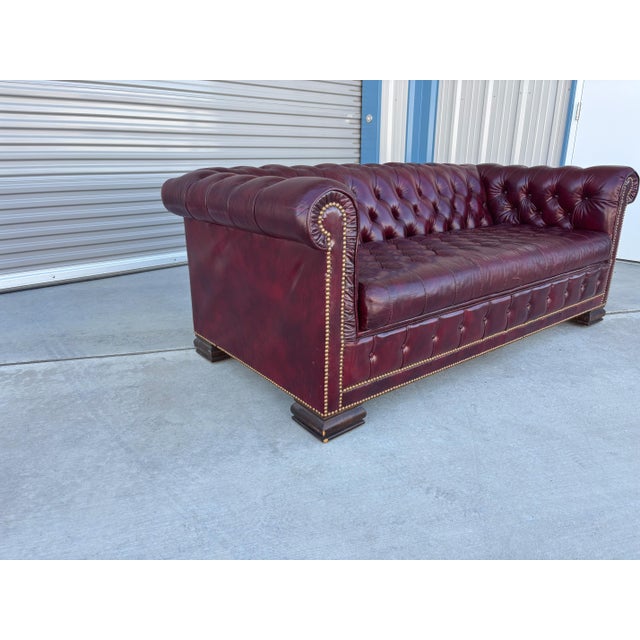 1960s Mid Century Chesterfield Burgundy Leather Tufted Sofa For Sale - Image 4 of 10