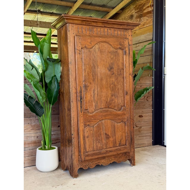 18th Century French Provincial Bonnetière Armoire, Circa 1780 For Sale - Image 11 of 12