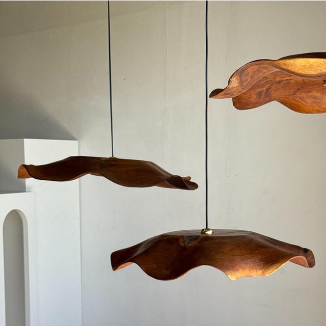 Large Flat Wavy Leaf-Shaped Teak Pendant Light with Floral Design For Sale - Image 4 of 11
