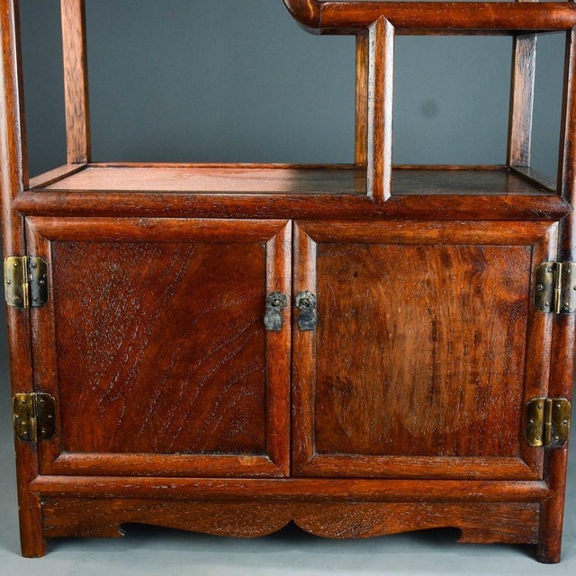 Vintage Chinese African Huali Rosewood Curio Cabinet | Ming Style Display Shelf With Doors For Sale - Image 4 of 9