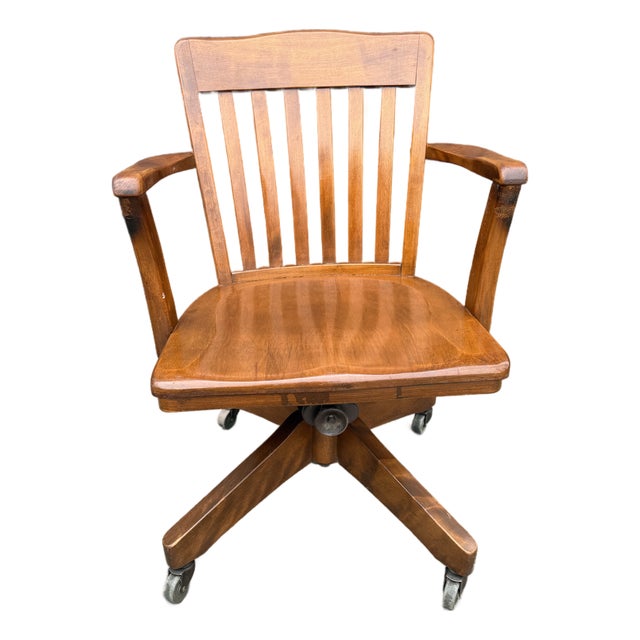 Early 20th Century Wooden Banker’s Chair – Swivel Office Chair With Spring Tilt For Sale