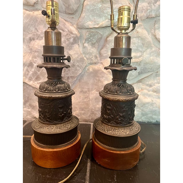 19th Century Bronze Gagneau d'Enghien 25, Paris Oil Lamps - a Pair Converted to Electricity For Sale - Image 9 of 18