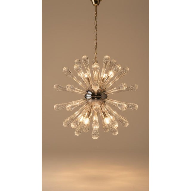 DUTIES FREE Sputnik chandelier in hand-blown Murano pulegoso glass, 50 elements, gold-plated metal frame. Italian design...