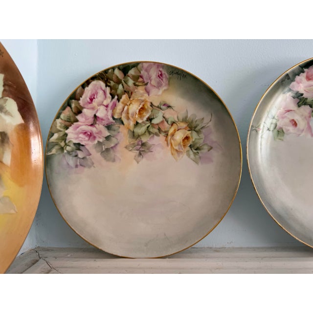 Rare Set of Five Antique Hand-Painted Limoges Rose Cabinet Plates by j.a. Tompkins, C. 1900–1910 For Sale In New York - Image 6 of 12