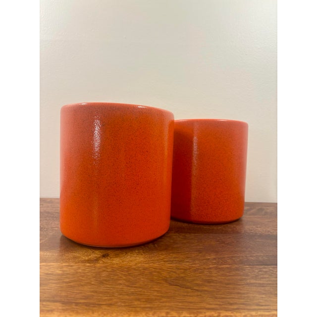 Mid-Century Modern 1960s Gainey Ceramics Ac-8 Orange Architectural Planters - Pair For Sale - Image 3 of 10
