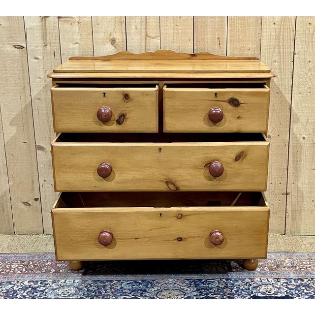 English Chest of Drawers in Fir For Sale - Image 11 of 13