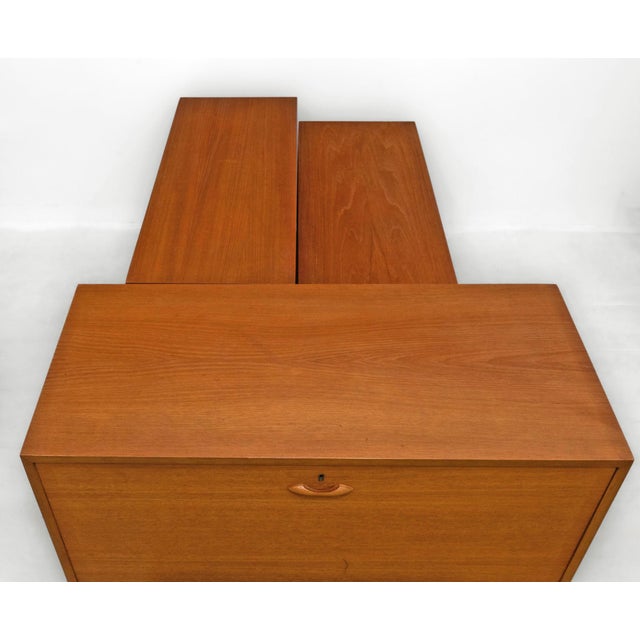 Mid-Century Ladderax 6-Bay Shelving System by Robert Heal for Staples Cricklewood, 1960s, Set of 6 For Sale - Image 15 of 18