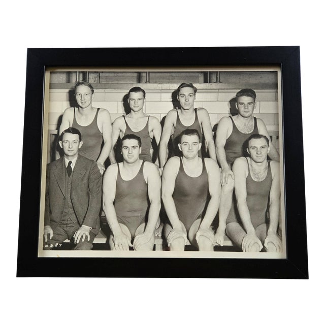 Antique Photograph: University of Minnesota Men's Swimming Team 1938-1939 For Sale