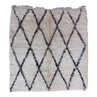 1980's Moroccan Beni Ourain Wool Rug - 5.4 X 4.8 Ft For Sale