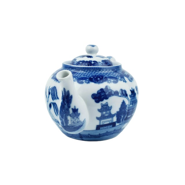 Chinoiserie Late 20th Century Blue Willow Design Teapot For Sale - Image 3 of 6
