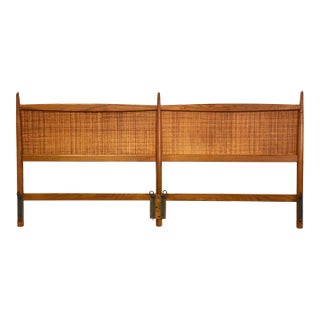 King Mid Century Bed by Heywood Wakefield For Sale