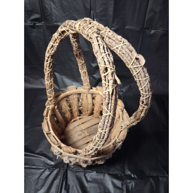 Early 20th Century Antique Primitive Foraging Basket For Sale - Image 5 of 8