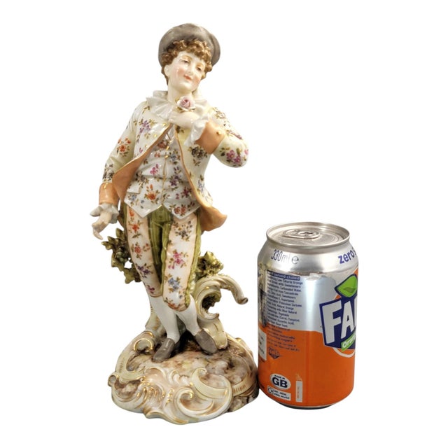 Porcelain Figure of a Young Gallant by Triebner Ens & Eckert for Volkstedt, 1880s For Sale - Image 10 of 11
