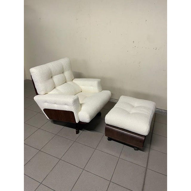 Model 401 Armchair with Footrest by Menilio Taro for Cinova, 1964 For Sale - Image 4 of 18