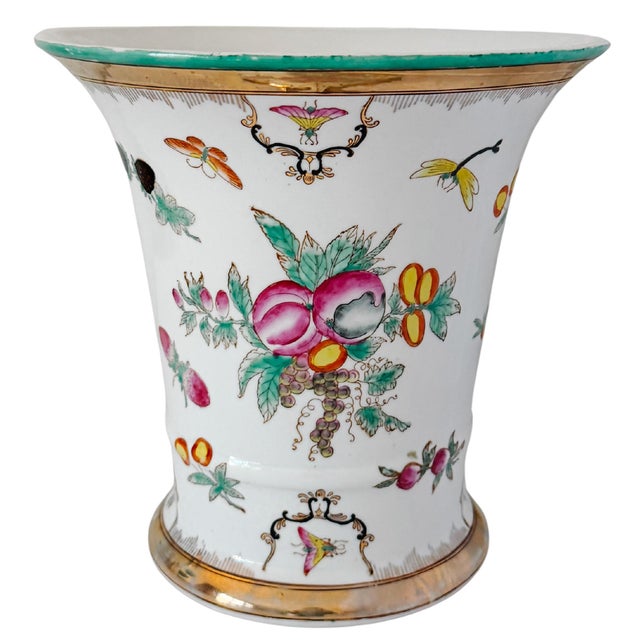 Late 20th Century Vintage Chinese Export Porcelain Cachepot – Botanical Fruit & Butterflies Motif With Gilt Trim For Sale - Image 5 of 10