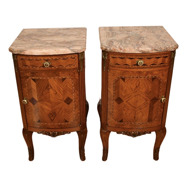 1900 Antique French Louis XV Walnut Inlay & Marble Top Pair Nightstands / Bedside Tables For Sale