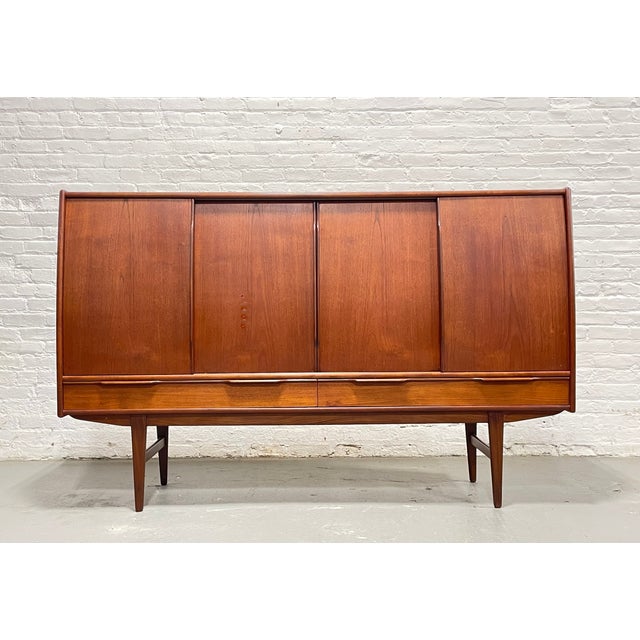 1960s Large Danish Mid Century Modern Teak Credenza / Sideboard, by e.w. Bach, C. 1960's For Sale - Image 5 of 14