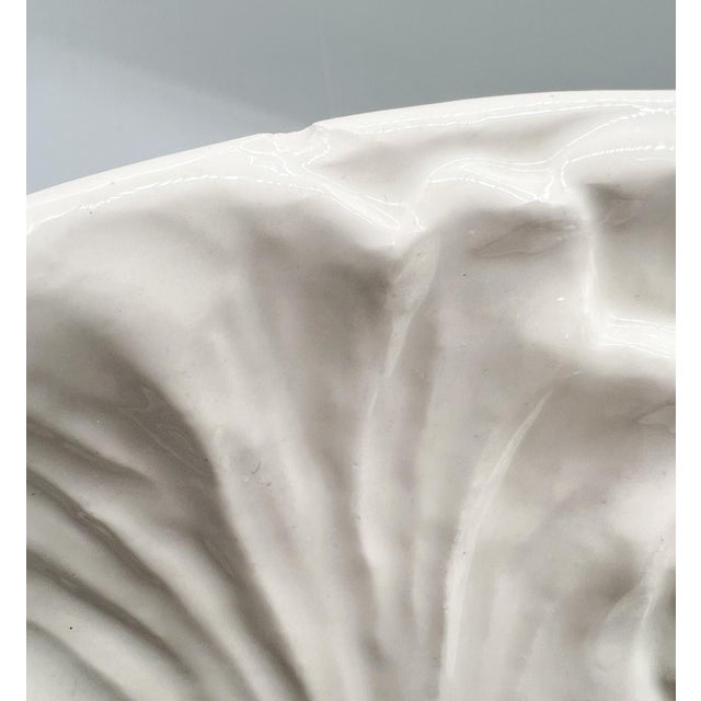 Ceramic Mid-Century California Pottery White Cabbage Tureen With Underplate and Ladle - Hollywood Regency, Traditional, Grandmillennial For Sale - Image 7 of 16