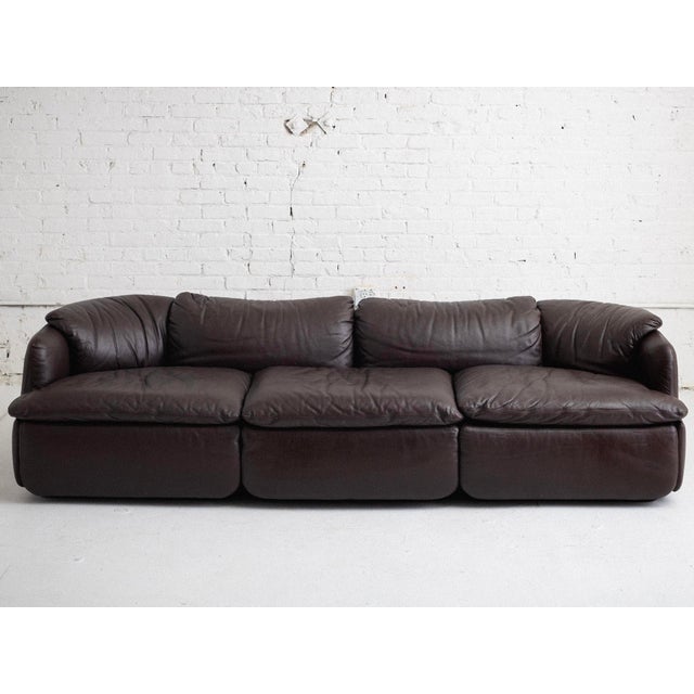 Mid-Century Modern Leather "Confidential" Sofa by Alberto Rosselli for Saporiti For Sale - Image 3 of 17