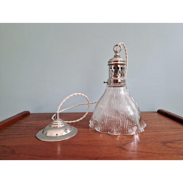 Art Deco Pendant Light in Grooved Clear Glass, 1930 For Sale - Image 10 of 12