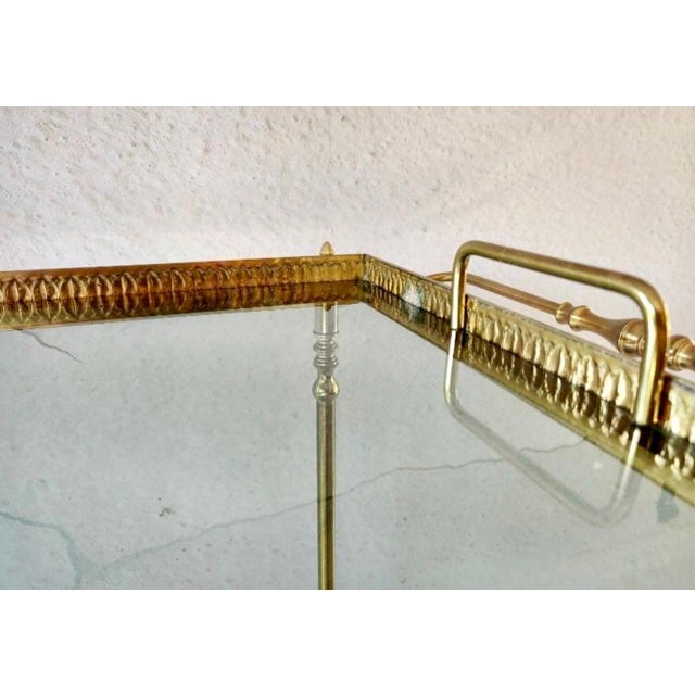 1950s Vintage Neoclassical Empire Serving Trolley in Brass with Removable Tray, 1950s For Sale - Image 5 of 7