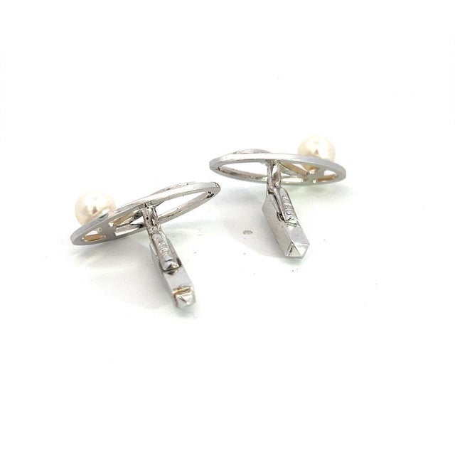 Japanese 1990s Pair of Mikimoto Estate Akoya Pearl Mens Cufflinks Sterling Silver 6.7 mm For Sale - Image 3 of 6
