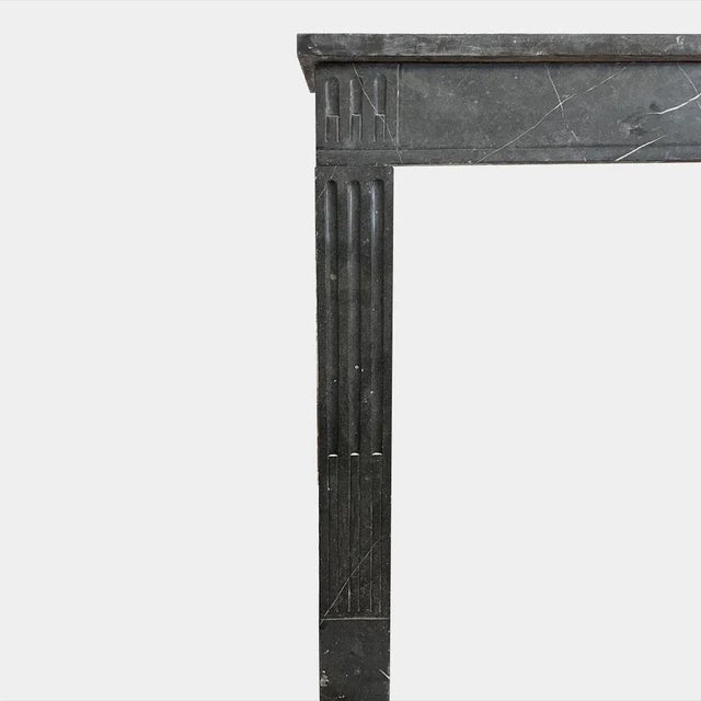 Louis XVI French Marble Fireplace Mantel, 1780s For Sale - Image 4 of 5
