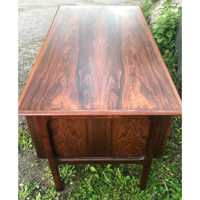 Arne Vodder Mid 20th Century Danish Modern Rosewood Desk by Arne Vodder for Sibast For Sale - Image 4 of 12