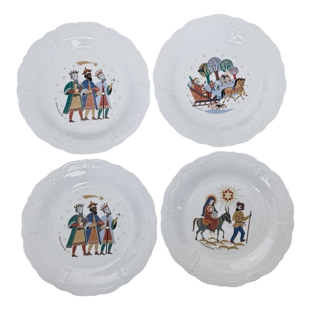1990s Tirschenreuth Christmas Baronesse Porcelain Dinner Plates Set of 4 For Sale